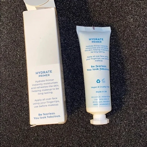 Jecca Blac Hydrate Primer - Picture 2 of 3